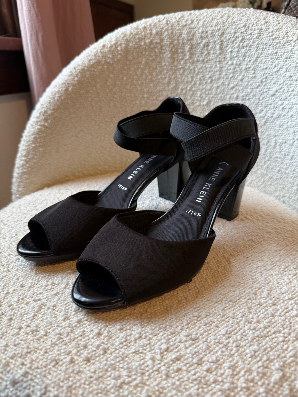Anne Klein iFlex Black Peep Toe Block Heel Sandals Size 8M